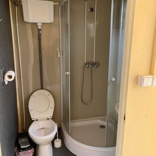 Domek drewniany 6-osobowy Przyjazny podróżom rodzinnym z widokiem na góry