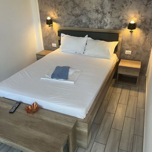 Camera dubla economy