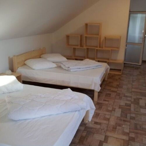 Pokój 6-osobowy  (możliwa dostawka)