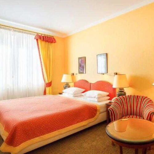 Pokój 2-osobowy Deluxe z prysznicem (możliwa dostawka)