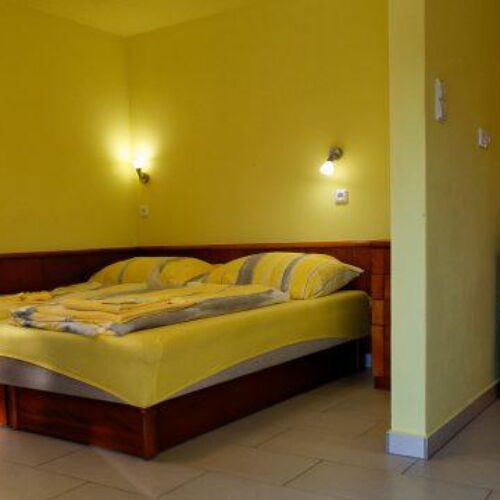 Bungalow 4-osobowy z prysznicem z tarasem
