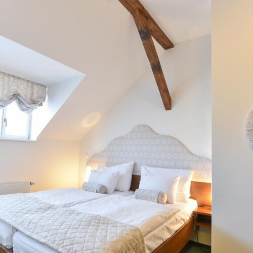 Economy Double Room (extra beds available)