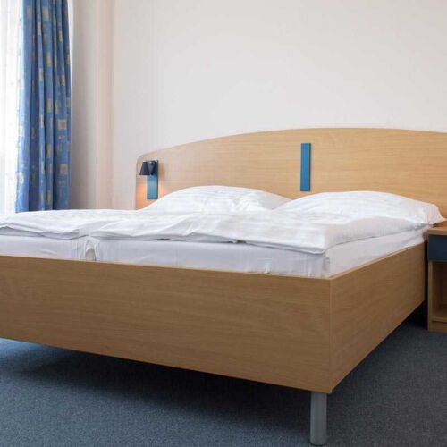 Pokoj se sprchou  pro 3 os.