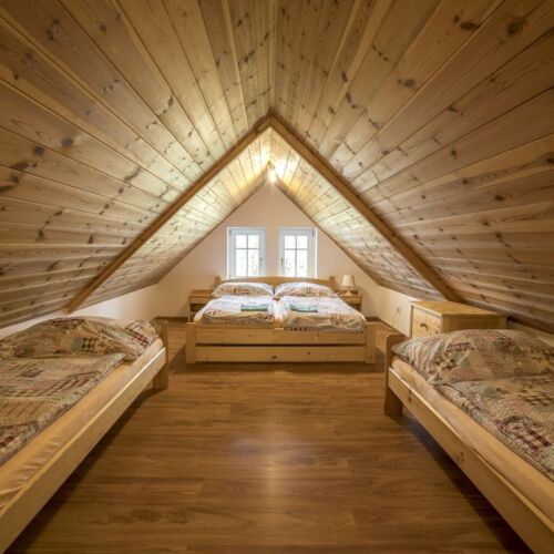 Pokoj s terasou se společnou kuchyňkou pro 4 os.