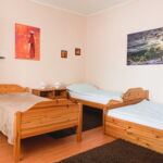Ground Floor 1-Room Apartment for 4 Persons with Garden