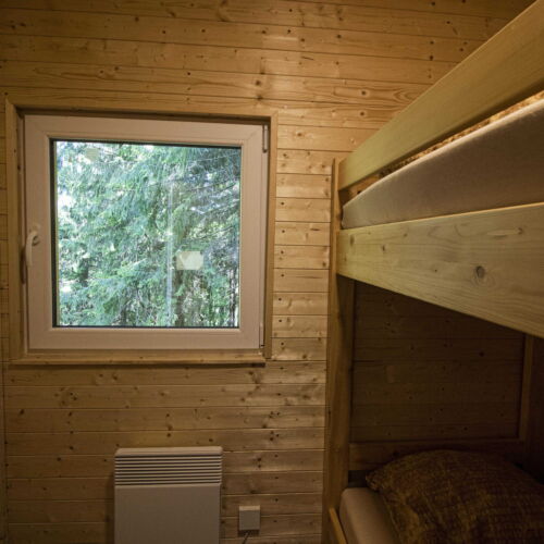 Bungalow 6-osobowy z prysznicem