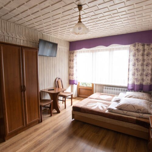 Pokój 3-osobowy z balkonem z widokiem na góry