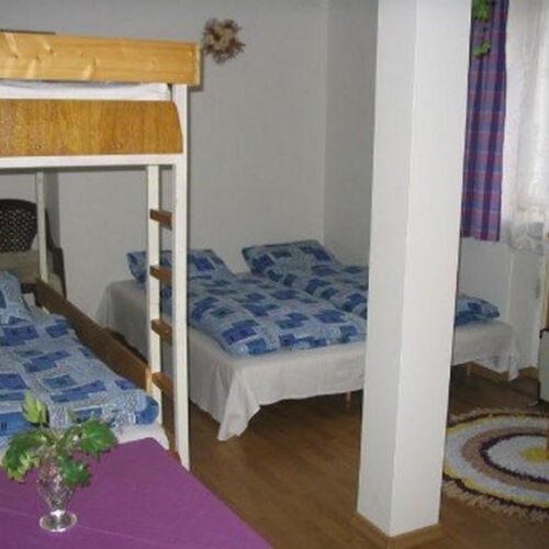 Pokoj se sprchou  pro 4 os.