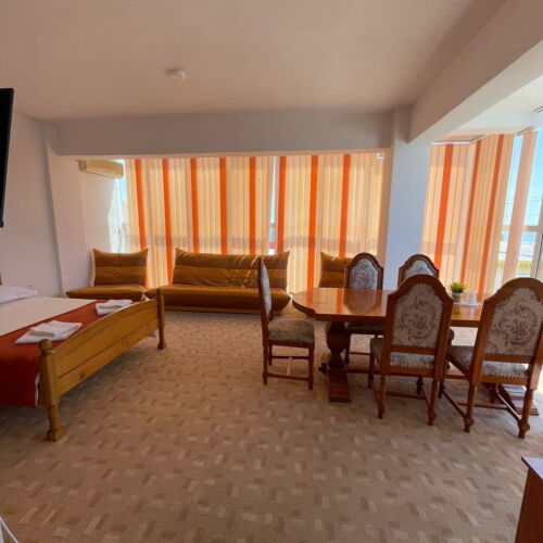 Apartament cu baie cu 2 camere pentru 4 pers.