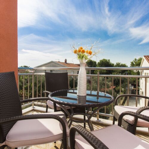 Apartament 4-osobowy z klimatyzacją z widokiem na morze z 2 pomieszczeniami sypialnianymi