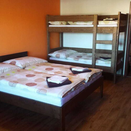 Apartman se sprchou s vlastní kuchyňkou pro 6 os.