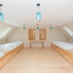 Közös fürdőszobás légkondicionált 16 ágyas szoba