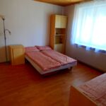 Whole House Apartment for 6 Persons with Garden