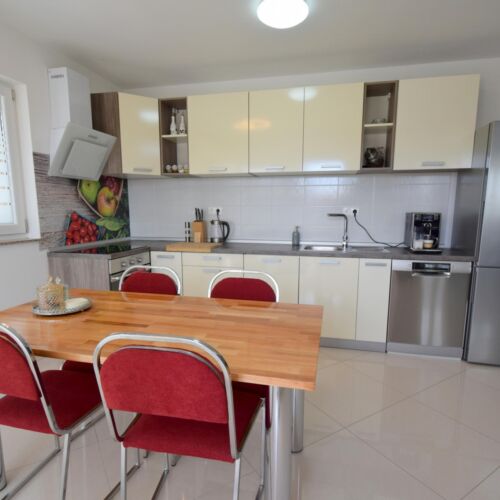 Apartament 4-osobowy na piętrze z 2 pomieszczeniami sypialnianymi