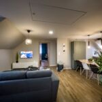 Apartament 6-osobowy na piętrze z klimatyzacją z 3 pomieszczeniami sypialnianymi (możliwa dostawka)