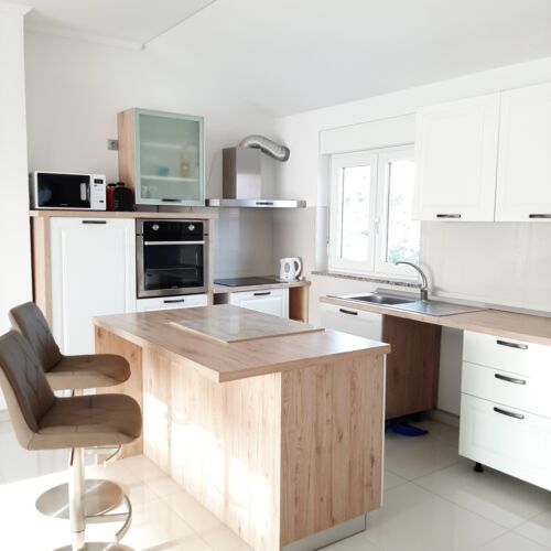 Sea View Upstairs 3-Room Apartment for 8 Persons