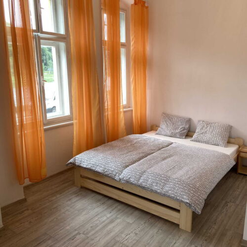 Pokoj se sprchou  pro 3 os.