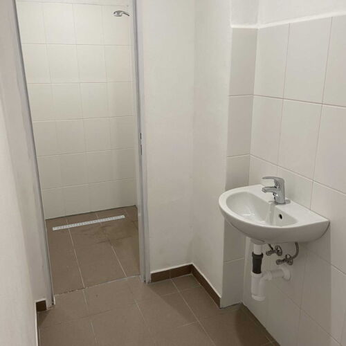 Pokoj se sprchou  pro 5 os.