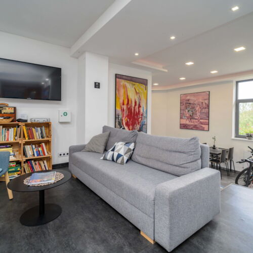 Camera dubla economy cu baie comună