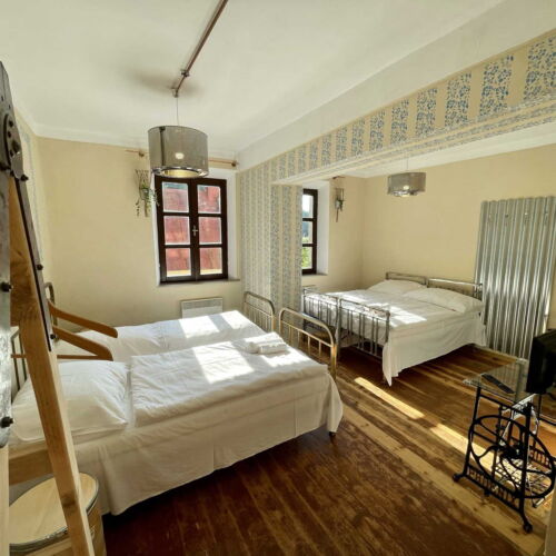 Pokoj s koupelnou tV s plochou obrazovkou pro 4 os.