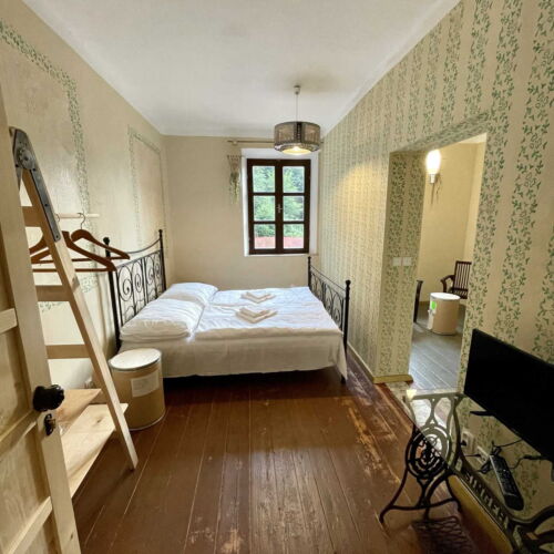 Pokoj s koupelnou s vlastní kuchyňkou pro 4 os.