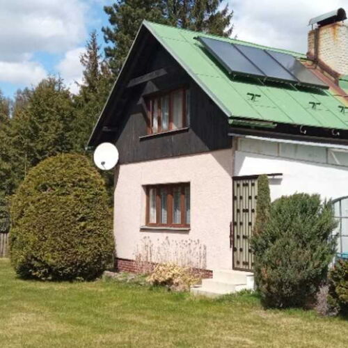 Chata (jako celek) s vlastní kuchyní s terasou pro 7 os. (s možností přistýlky)