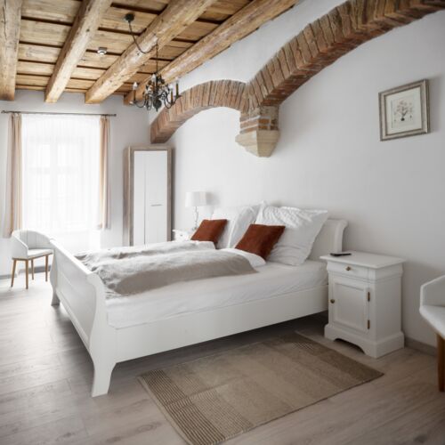 Camera dubla junior la parter