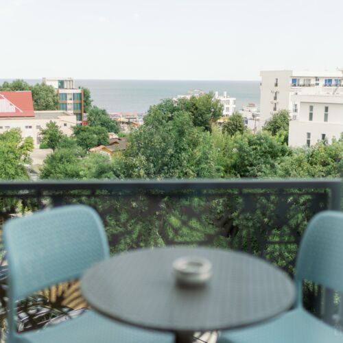 Camera dubla superior cu vedere spre mare (se poate solicita pat suplimentar)