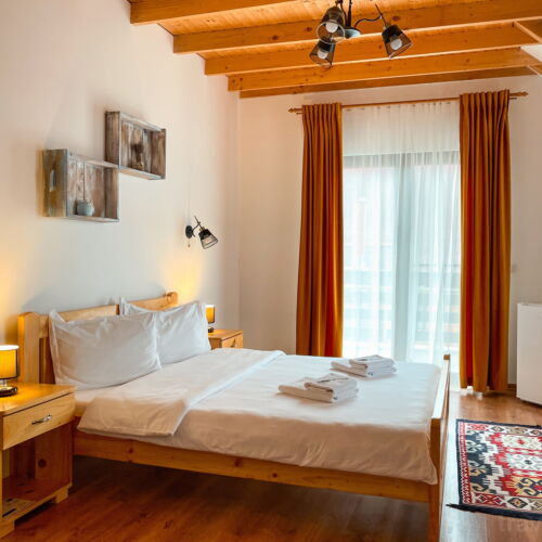 Pokój 2-osobowy z balkonem (możliwa dostawka)