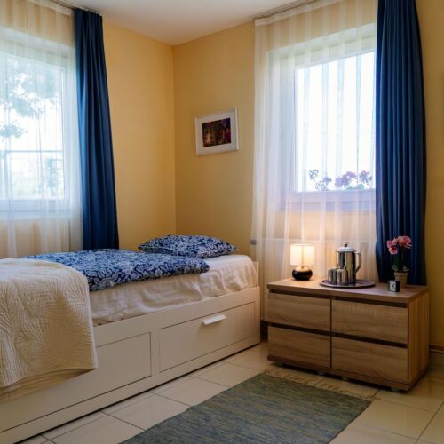 Camera single economy cu baie (se poate solicita pat suplimentar)