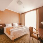 Emeleti Premium kétágyas szoba (pótágyazható)