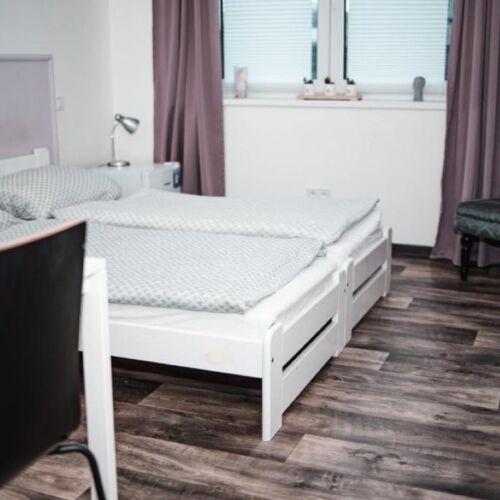 Pokoj se sprchou  pro 2 os.