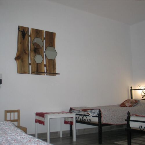 Pokój 4-osobowy ze wspólną łazienką z klimatyzacją