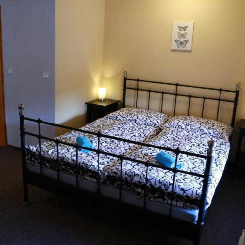 Pokój 4-osobowy z prysznicem ze wspólnym aneksem kuchennym