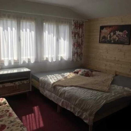 Apartman se sprchou  pro 21 os.