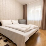 Apartament 4-osobowy na piętrze z klimatyzacją z 2 pomieszczeniami sypialnianymi