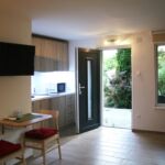 1-Zimmer-Apartment für 2 Personen mit Klimaanlage und Eigener Küche (Zusatzbett möglich)