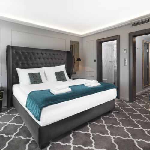 Camera dubla superior cu terasă