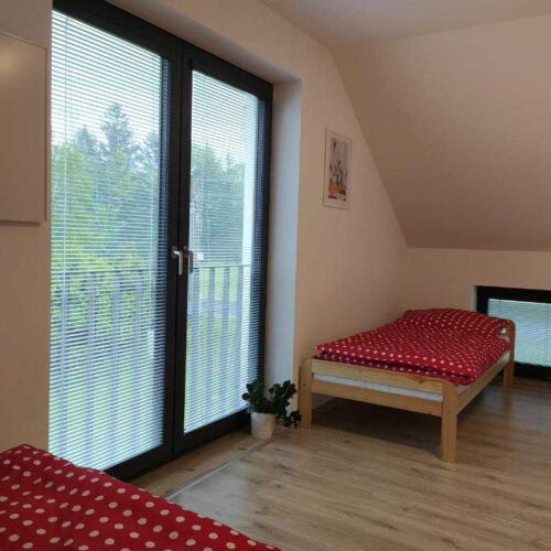 Apartman se sprchou s vlastní kuchyňkou pro 5 os. se 2 ložnicemi