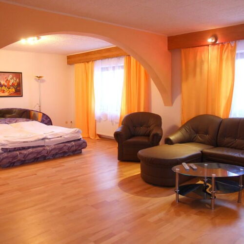 Apartament cu duș pentru 6 pers.