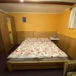Quadruple Room with Shower (extra bed available)