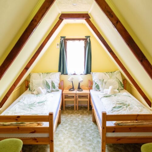 Domek drewniany 5-osobowy na poddaszu cały dom