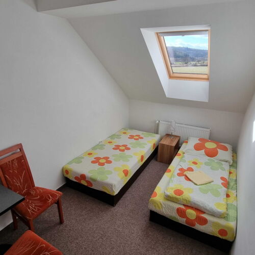 Pokoj se společnou kuchyňkou  pro 2 os.