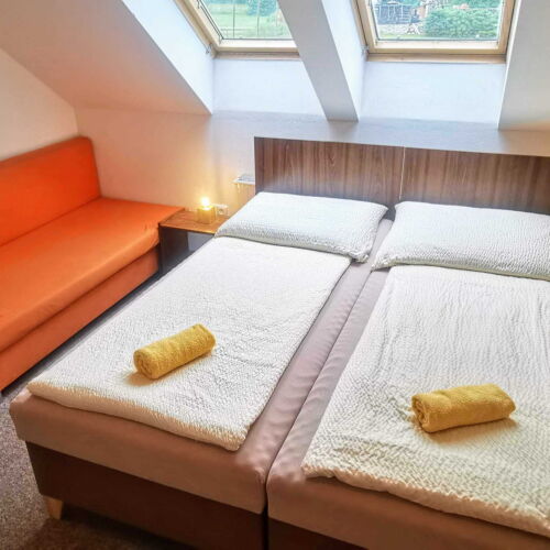 Pokoj se sprchou  pro 2 os. (s možností přistýlky)