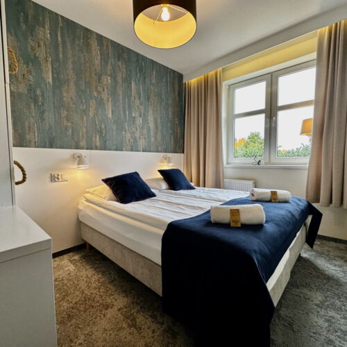 Camera dubla cu vedere spre mare