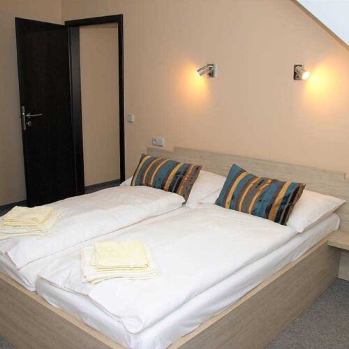 Apartman se sprchou s vlastní kuchyňkou pro 4 os.