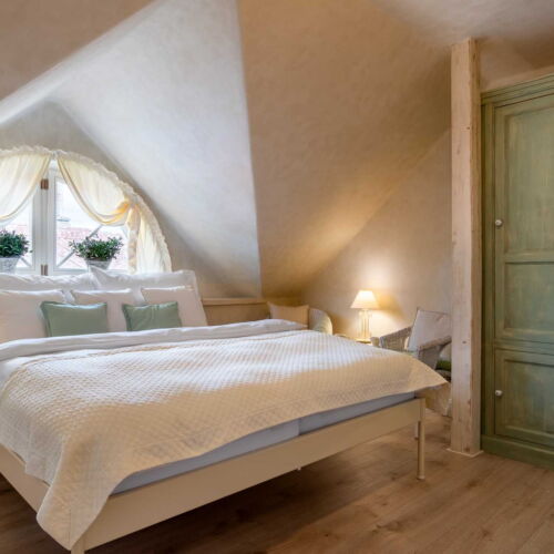 Air Conditioned Quadruple Room with Shower