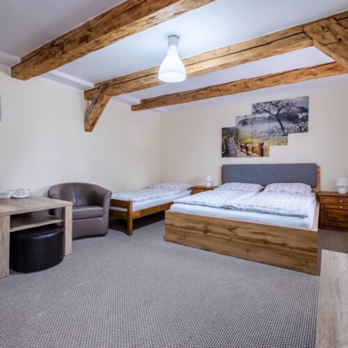 Mountain View Upstairs Triple Room