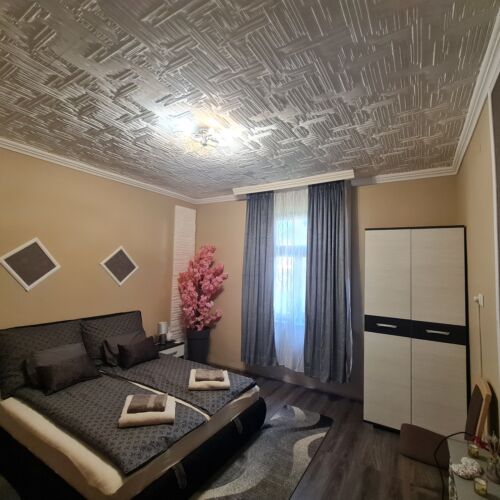 Casă de weekend pentru 4 pers. (se inchirieaza doar integral) (se poate solicita pat suplimentar)