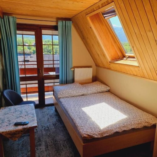 Pokój 2-osobowy z balkonem z widokiem na góry